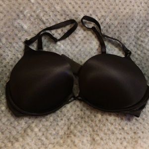 Black Victoria's secret bra